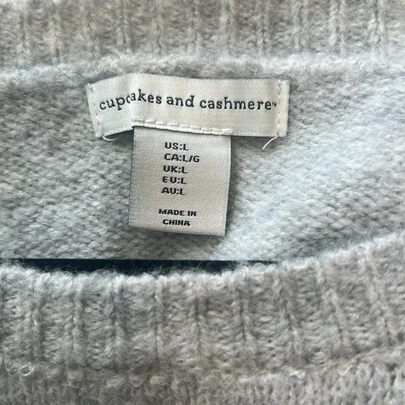 Cupcakes and Cashmere Gnome Sweater XL - Picture 3 of 4